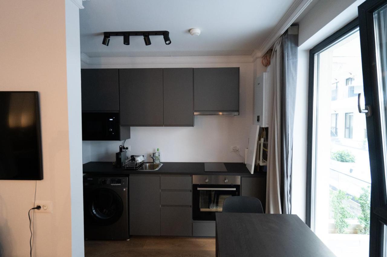 G34 - Modern Studio @ Parliament Bukares Bagian luar foto