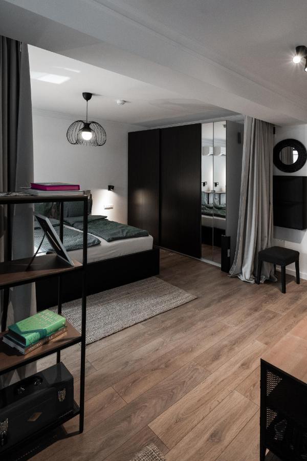 G34 - Modern Studio @ Parliament Bukares Bagian luar foto